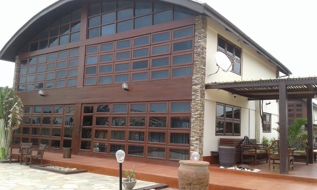 The Palms At Prampram Villa Exterior photo